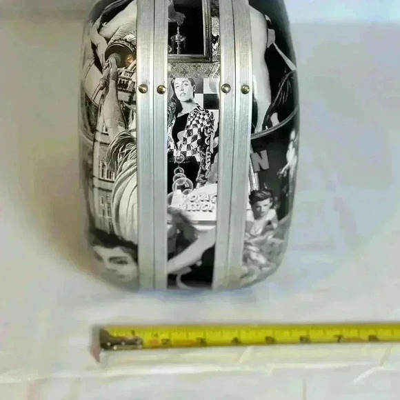 Vintage Travel Train Makeup case with claw closure - Picture 6 of 8